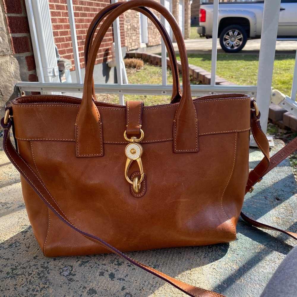 Dooney & Bourke